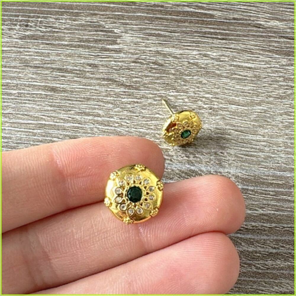 Vintage Style Earrings - Picture 3 of 4